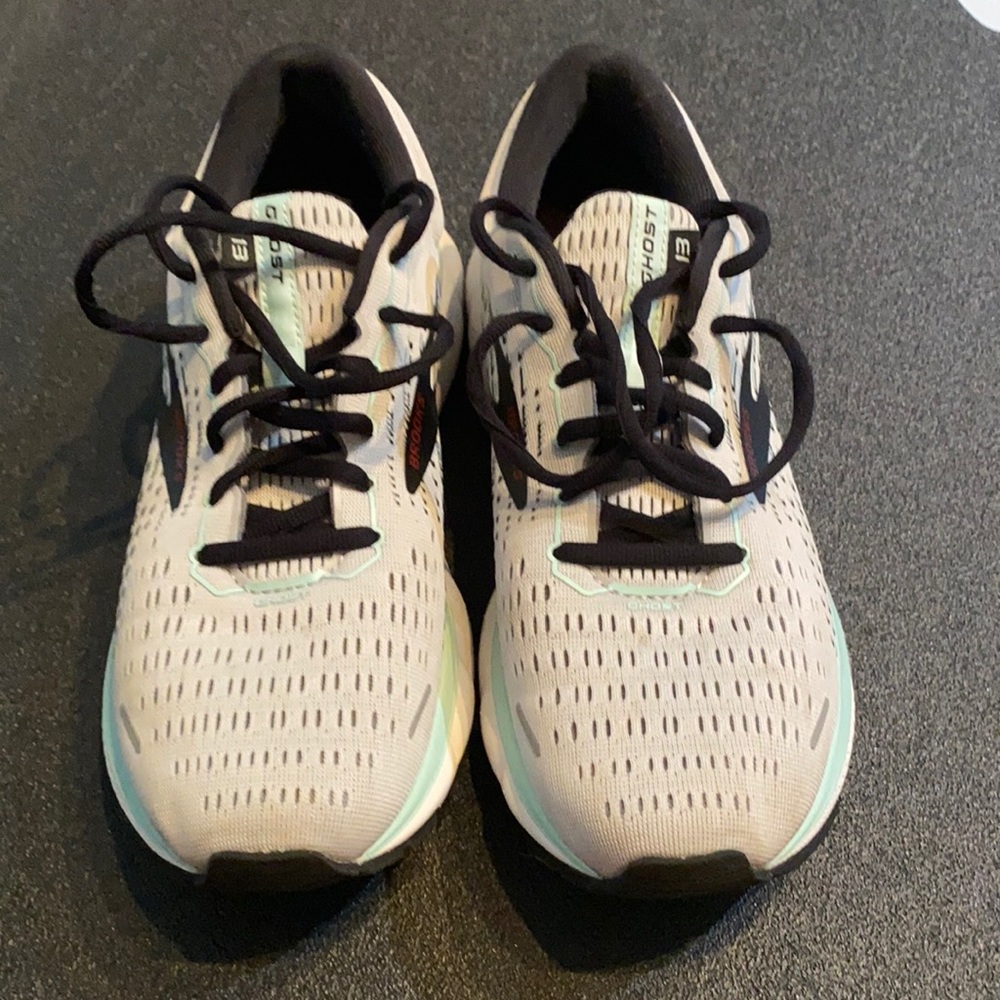 Brooks Ghost 13 size 9.5